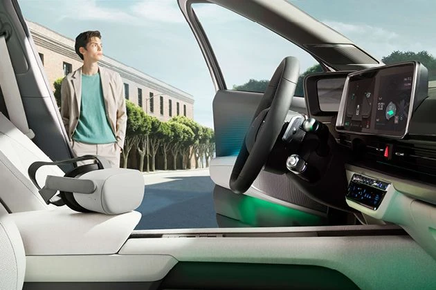 Interactive LED steering wheel